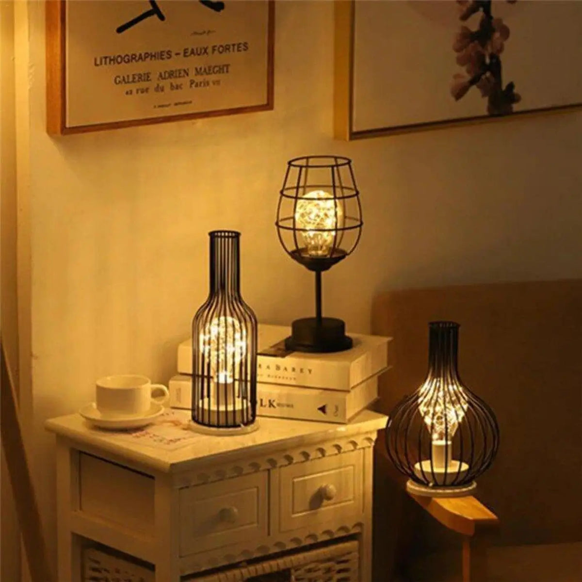 1. Lampe De Chevet Bouteille En Acrylique Noir Et Blanc